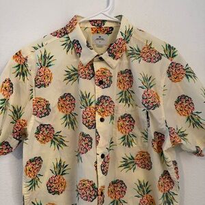 Rip Curl Pineapple Print Men’s Hawaiian Casual Button Down Shirt Cruise Vacation